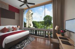 Stunning view of the Merlion in front of the Mövenpick Heritage Hotel Sentosa